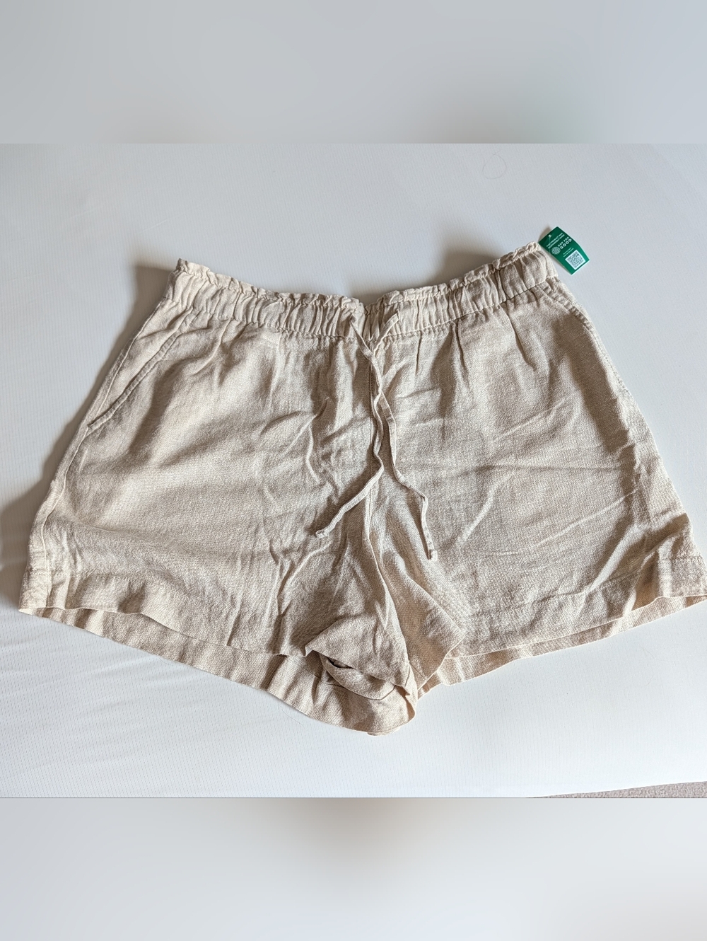 GAP High-Waist Drawstring Linen-Blend Shorts in Light Beige